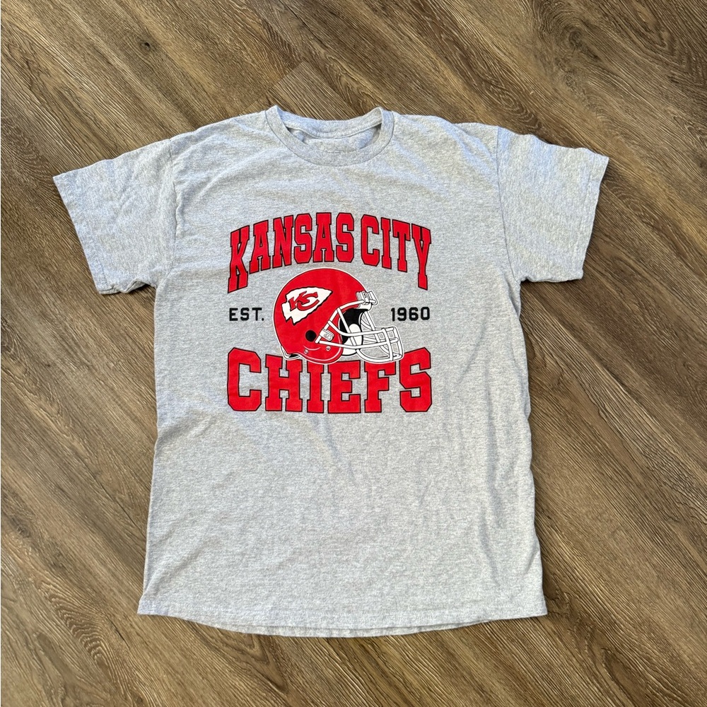 NFL Kansas City Chiefs Gray and Red Tee